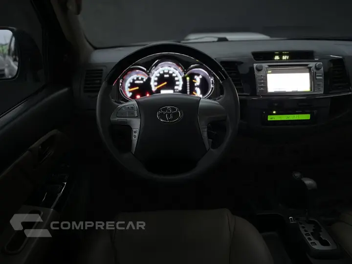 HILUX SW4 3.0 SRV 4X4 7 LUGARES 16V TURBO INTERCOOLER DIESEL