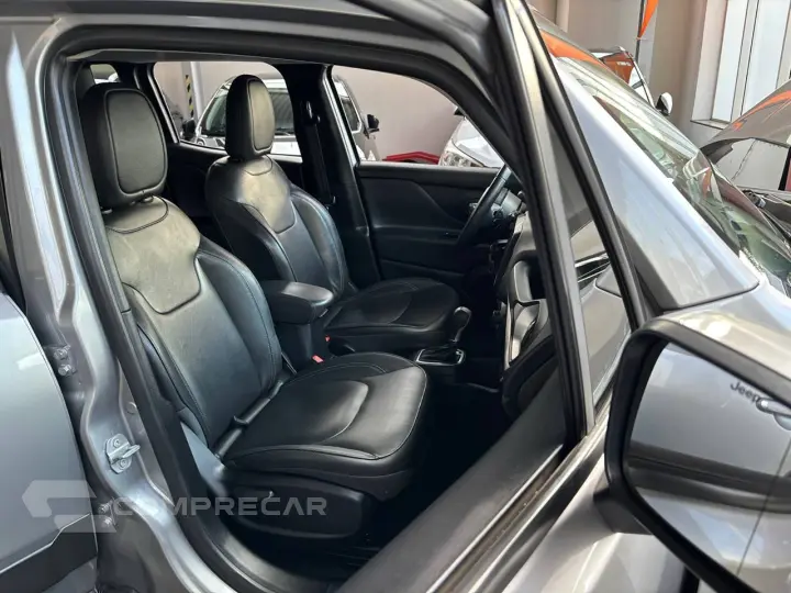 Renegade Longitude 1.8 4x2 Flex 16V Aut.