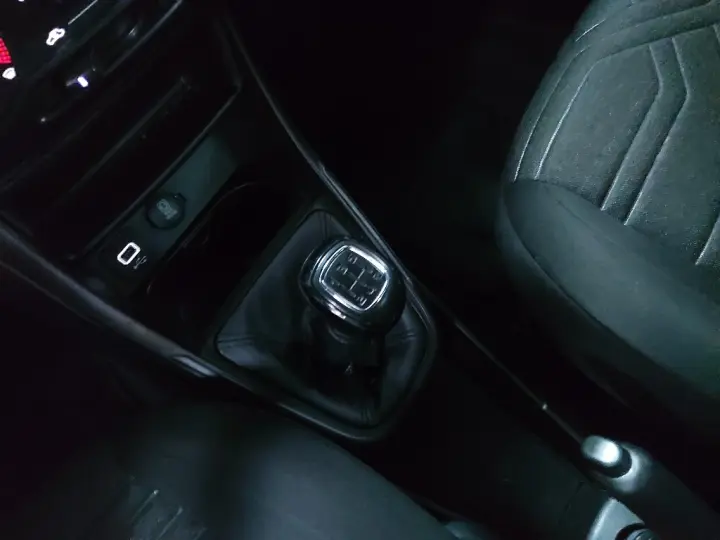 STRADA 1.3 FIREFLY FLEX FREEDOM CS MANUAL