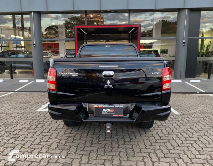 L200 TRITON 2.4 16V Turbo Sport HPE CD 4X4
