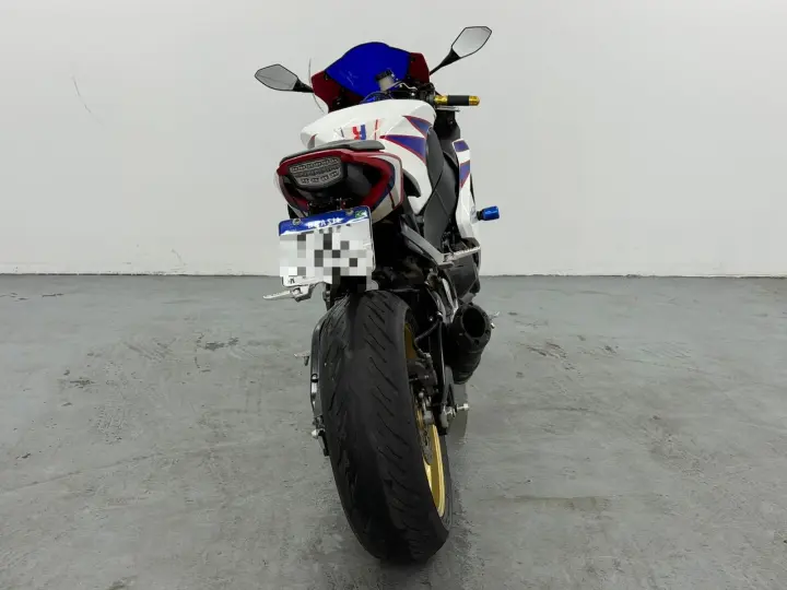 CBR 1000 RR Fireblade