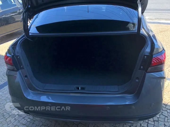 Versa 1.6 16V Flex Advance Xtronic