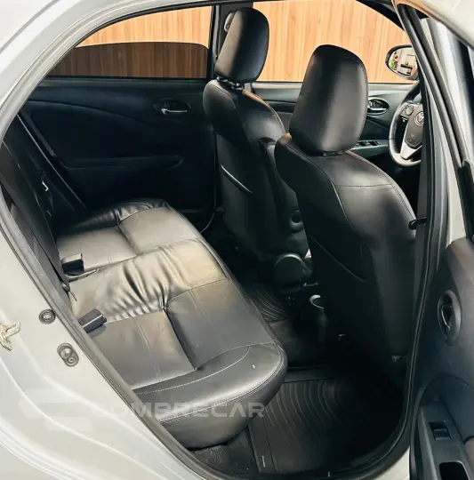 ETIOS 1.5 Platinum Sedan 16V
