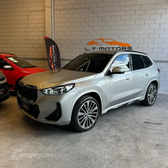 X1 2.0 16V Sdrive18i