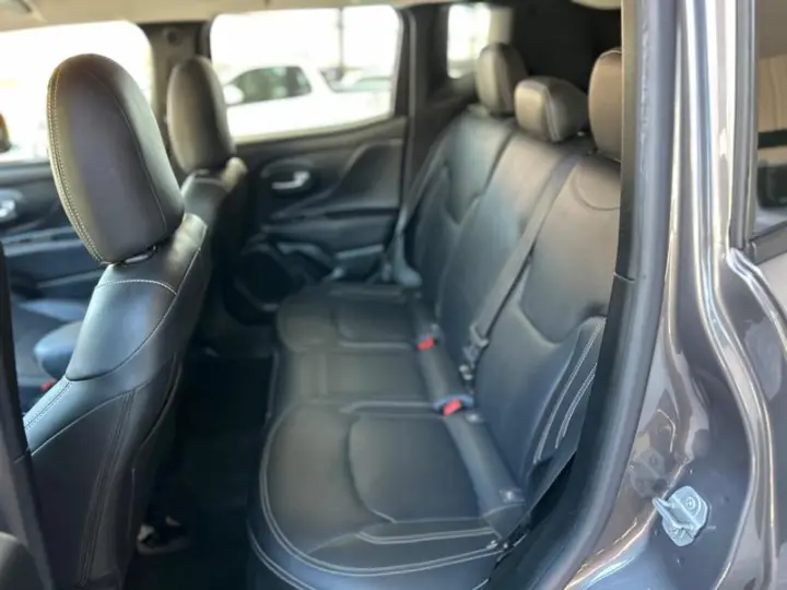RENEGADE 1.8 AUTOM.