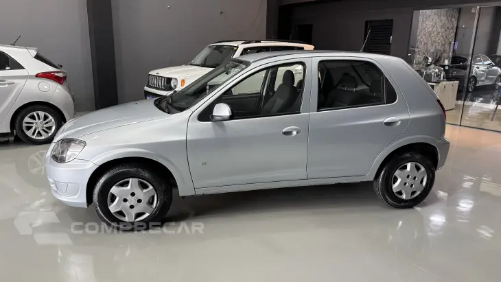 CELTA 1.0 MPFI LT 8V