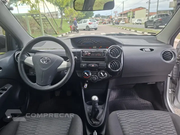 ETIOS 1.5 XS 16V FLEX 4P MANUAL