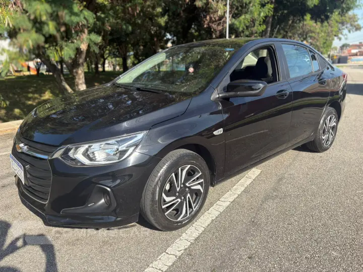 Onix Plus LT 1.0 Flex