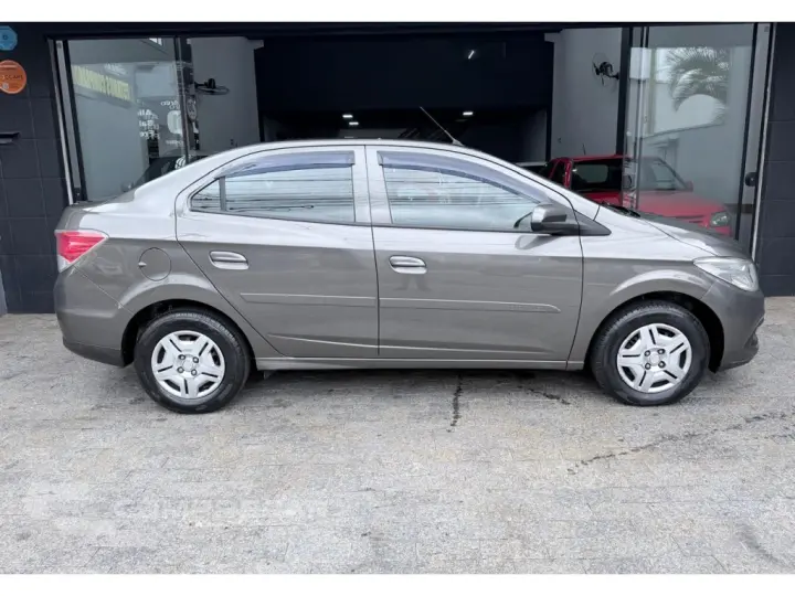 PRISMA 1.0 MPFI LT 8V FLEX 4P MANUAL