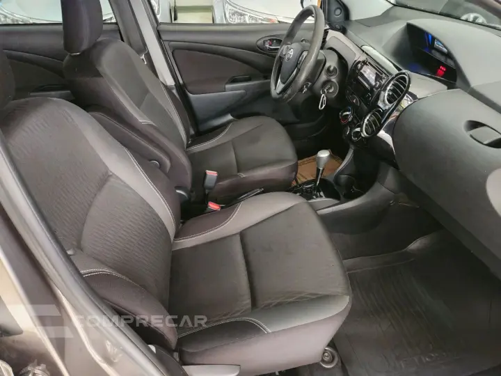 Etios Hatch 1.5 16V 4P FLEX X PLUS AUTOMÁTICO