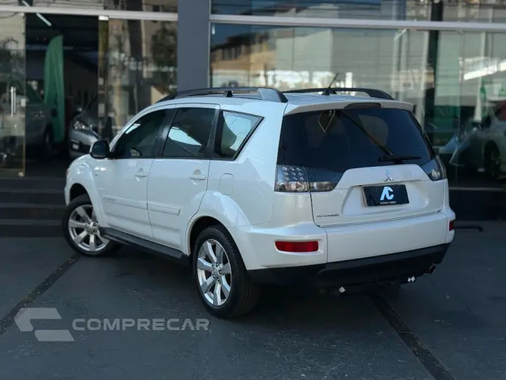 OUTLANDER 2.0 16V 160cv Aut.