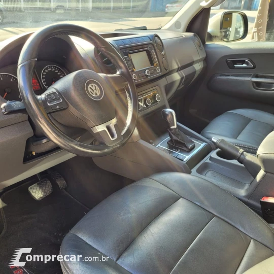 AMAROK Trendline CD 2.0 TDI 4X4 Dies Aut