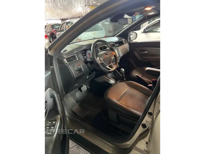DUSTER 1.6 16V SCE FLEX ICONIC X-TRONIC