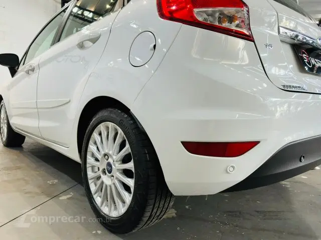 FIESTA HATCH - 1.6 TITANIUM HATCH 16V 4P AUTOMÁTICO