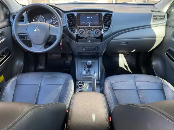 L200 TRITON 2.4 16V Turbo Savana GLS CD 4X4