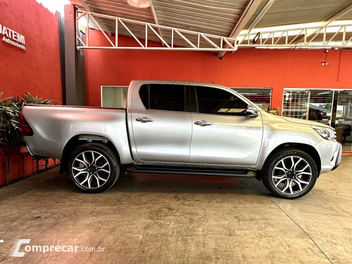 HILUX 2.8 SRX 4X4 CD 16V DIESEL 4P AUTOMÁTICO