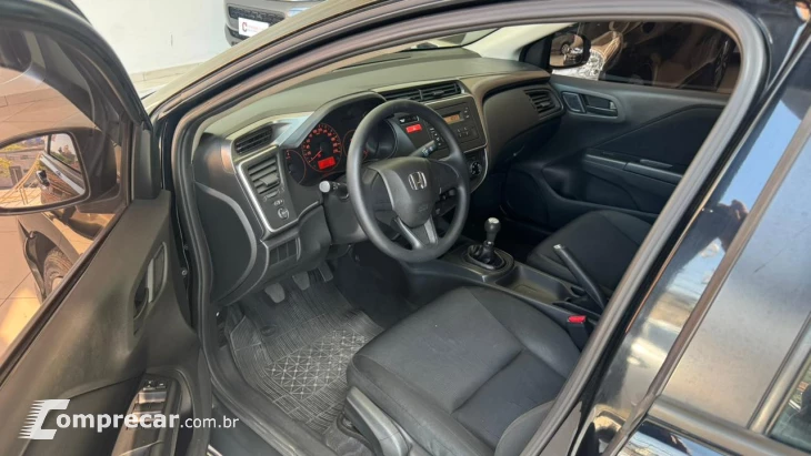CITY 1.5 DX Sedan 16V