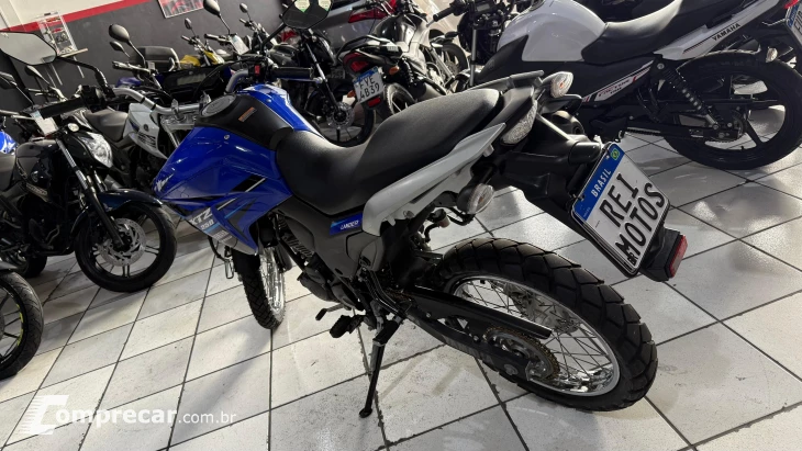 LANDER 250 ABS