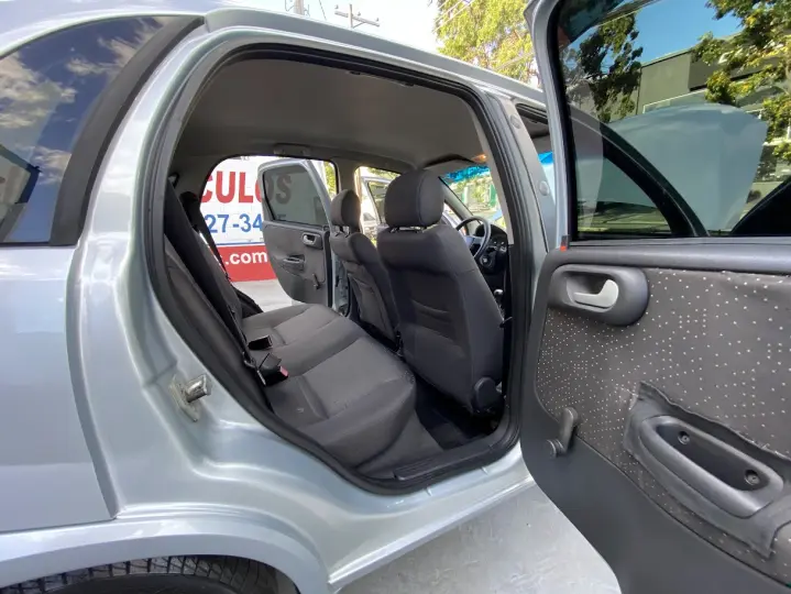 CORSA 1.4 MPFI Premium 8V