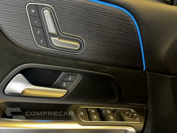 GLB 220 2.0 16V 4P MHEV AMG LINE 4MATIC DCT AUTOMÁTICO
