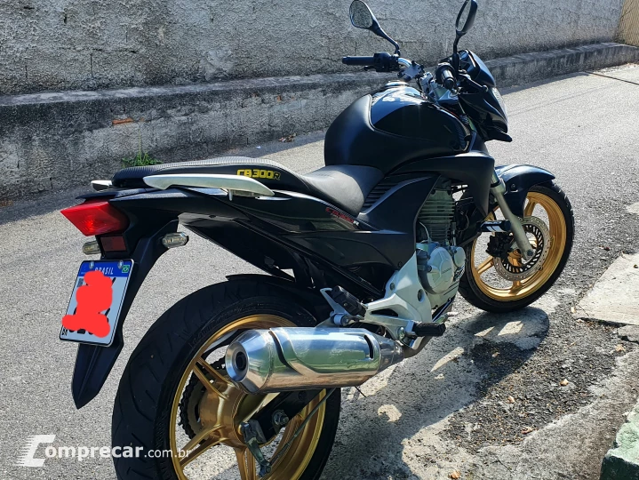 CB300R