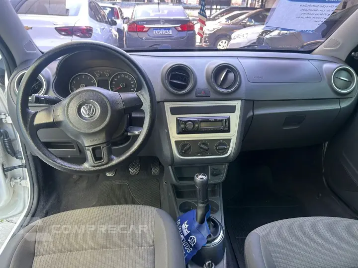 VOYAGE 1.0 MI TRENDLINE 8V FLEX 4P MANUAL