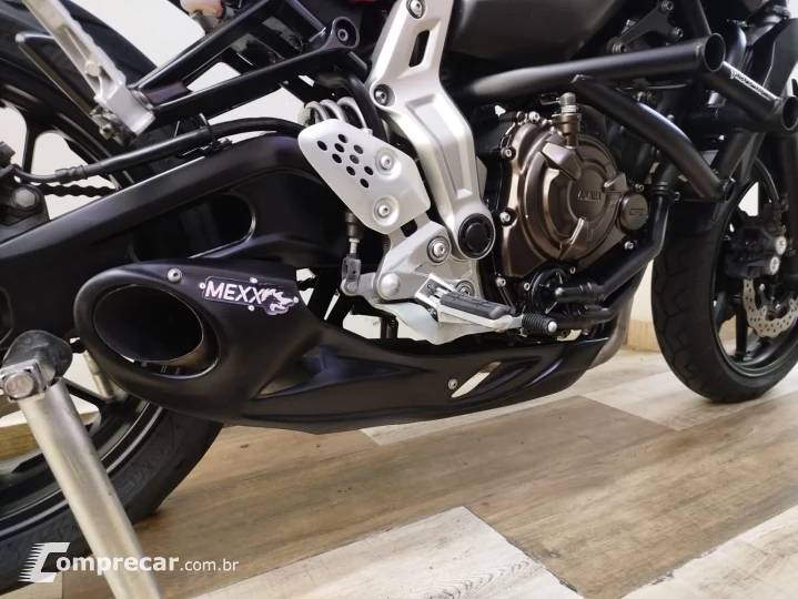 MT-07 700 cc