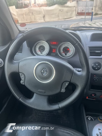 MEGANE 2.0 Dynamique Grand Tour 16V