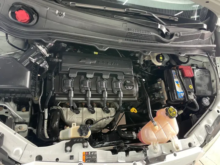 ONIX HATCH LT 1.0 8V FlexPower 5p Mec.