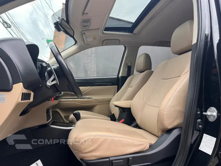 OUTLANDER 2.2 165cv Diesel Aut.