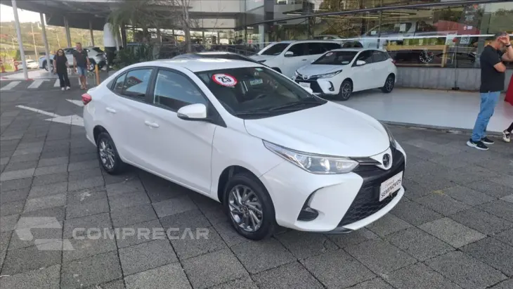 YARIS 1.5 16V FLEX SEDAN XS MULTIDRIVE