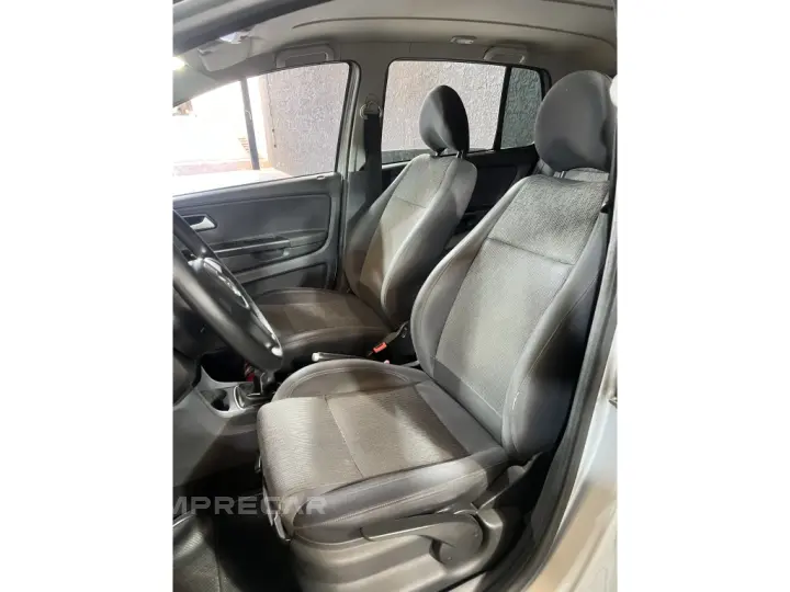 FOX 1.0 MI TREND 8V FLEX 4P MANUAL