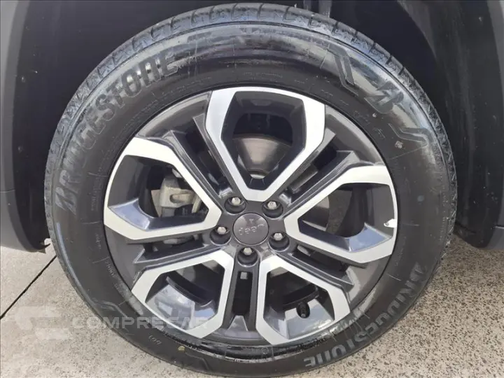 COMMANDER 1.3 T270 Turbo Limited