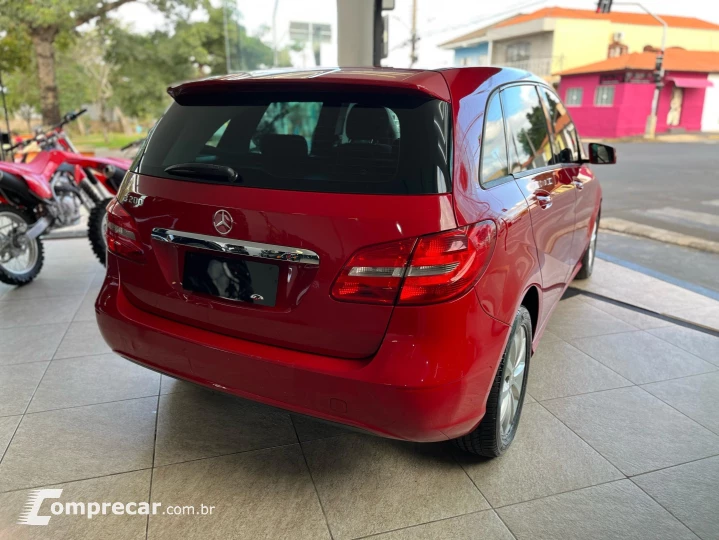 B 200 1.6 TURBO GASOLINA 4P AUTOMÁTICO