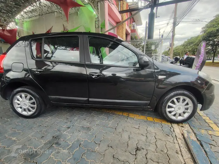 SANDERO 1.6 PRIVILEGE 8V