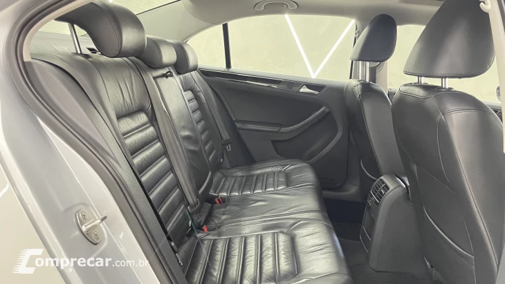 JETTA 2.0 TSI Highline 200cv