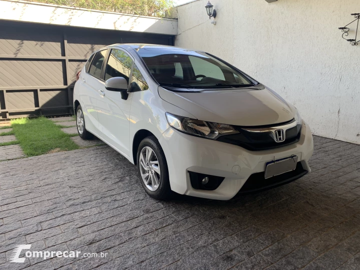 Fit LX 1.4 8V automático cvt