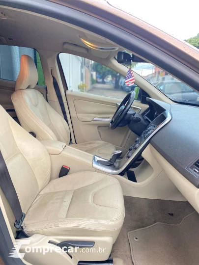 XC60 2.0 T5 Comfort FWD Turbo