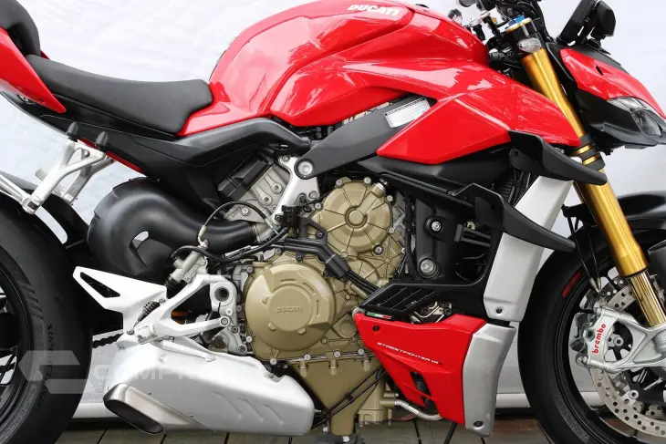 DUCATI STREETFIGHTER V4 S