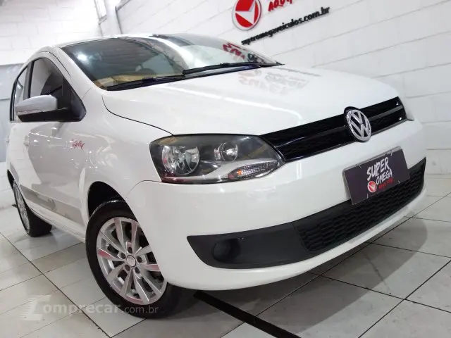 FOX - 1.6 MI ROCK IN RIO 8V 4P MANUAL