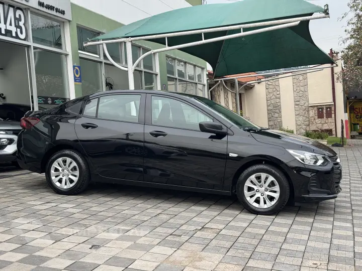 ONIX SEDAN Plus 1.0 12V TB Flex Aut.