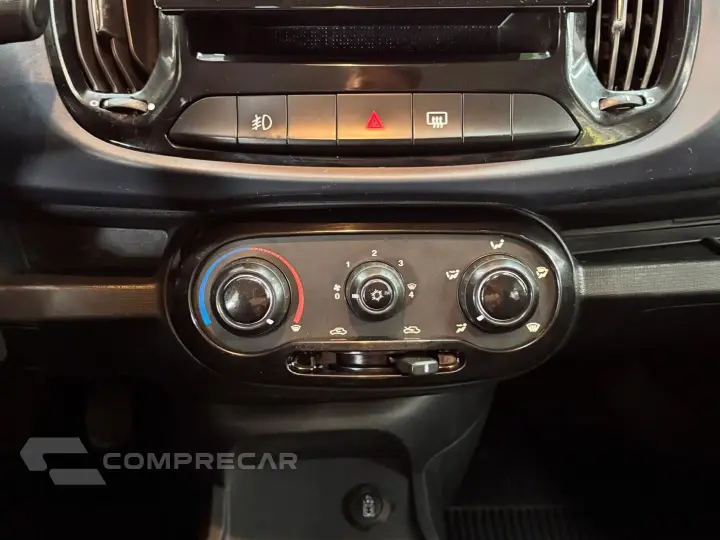 Uno 1.0 Evo Attractive 8V Flex 4P Manual