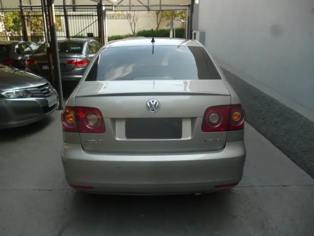 POLO SEDAN 1.6 i motion MI Comfortline 8V