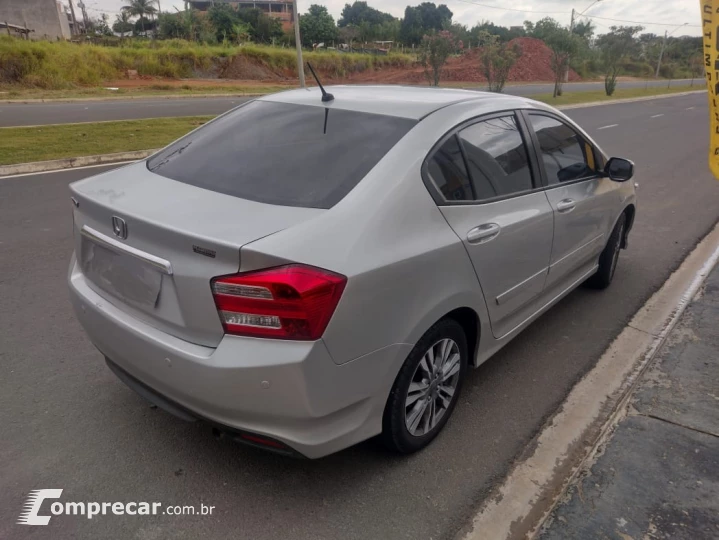CITY 1.5 LX Sedan 16V