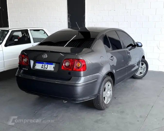 Polo Sedan 1.6 Mi Total Flex 8V 4p