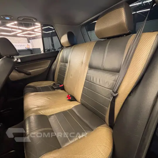 Golf 1.6 Mi Total Flex 8V 4p