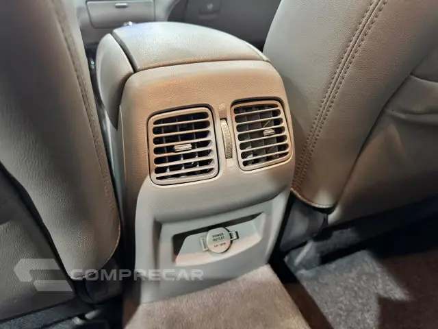 AZERA - 3.3 MPFI GLS SEDAN V6 24V 4P AUTOMÁTICO