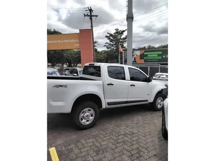 S10 2.8 16V TURBO DIESEL LS CD 4X4 MANUAL