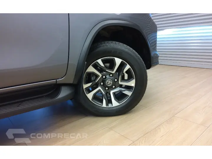 HILUX SW4 2.8 D-4D TURBO DIESEL SRX PLATINUM 7L 4X4 AUTOMÁTI