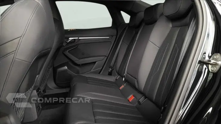 A3 2.0 40 TFSI MHEV SEDAN PERFORMANCE BLACK S-TRO